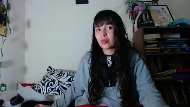 Image 2 of sweetie_maryy Stream on Chaturbate on 3 months ago