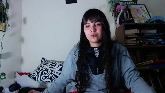 Image 3 of sweetie_maryy Stream on Chaturbate on 3 months ago