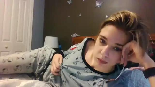 Thumbnail 2, sweetiegirl001's Stream at Chaturbate, 17 months ago