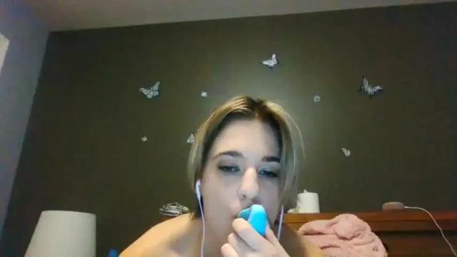 Image 8 of sweetiegirl001 Stream on Chaturbate on 17 months ago