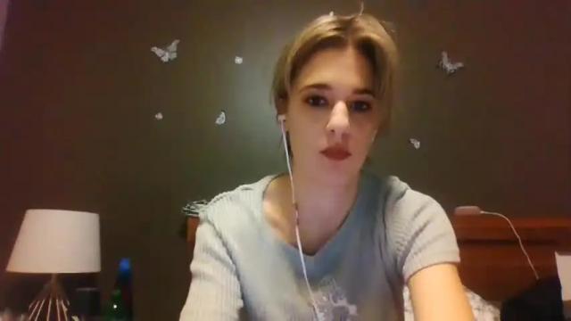 Image 3 of sweetiegirl001 Stream on Chaturbate on 17 months ago