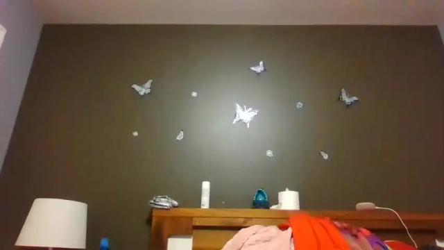 Image 2 of sweetiegirl001 Stream on Chaturbate on 17 months ago