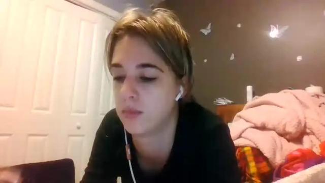 Image 8 of sweetiegirl001 Stream on Chaturbate on 17 months ago