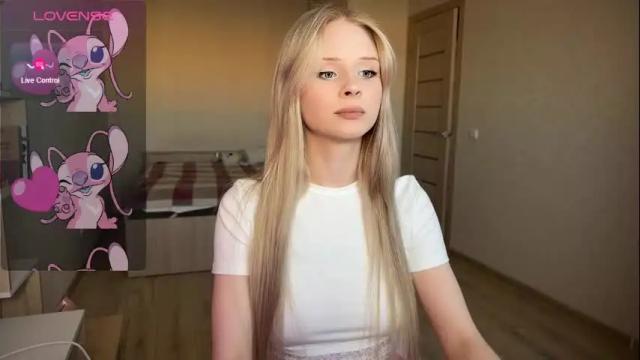 Image 12 of sweetielis Stream on Chaturbate on 1 month ago
