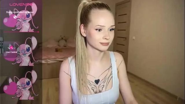Image 2 of sweetielis Stream on Chaturbate on 1 month ago