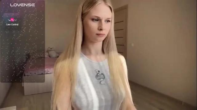 Image 3 of sweetielis Stream on Chaturbate on 20 days ago