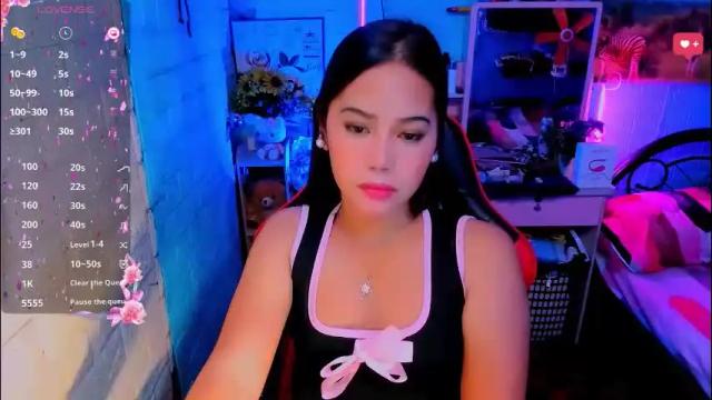 Image 12 of sweetienicole Stream on Chaturbate on 2 months ago