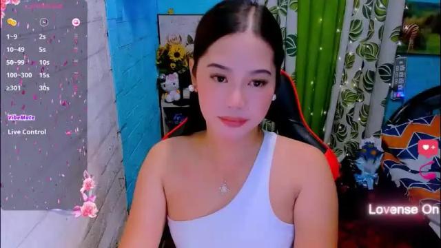 Image 2 of sweetienicole Stream on Chaturbate on 1 month ago