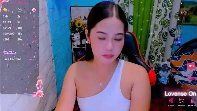 Image 4 of sweetienicole Stream on Chaturbate on 1 month ago