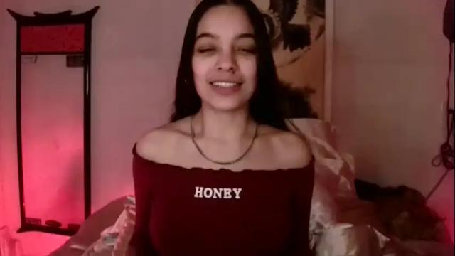 Image 12 of sweetieslikebutter Stream on Chaturbate on 14 months ago