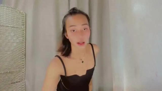Thumbnail 2, sweetiie_caren's Stream at Chaturbate, 13 months ago