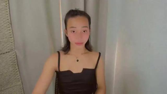 Thumbnail 3, sweetiie_caren's Stream at Chaturbate, 13 months ago