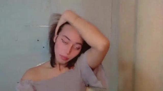 Image 4 of sweetiie_caren Stream on Chaturbate on 12 months ago