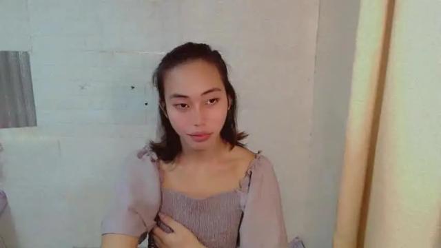 Image 3 of sweetiie_caren Stream on Chaturbate on 12 months ago