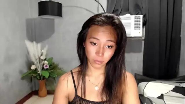 Thumbnail 1, sweetiie_caren's Stream at Chaturbate, 1 month ago