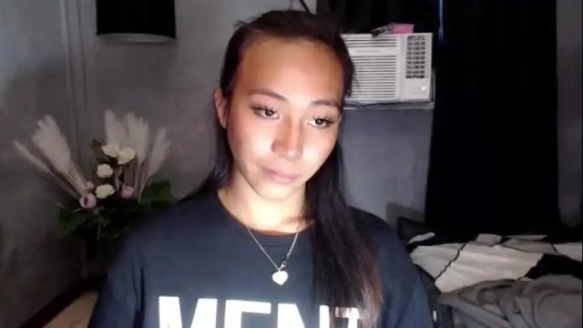 Image 8 of sweetiie_caren Stream on Chaturbate on 1 month ago