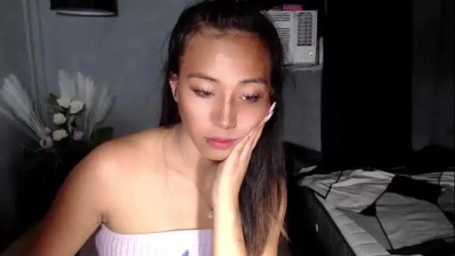 Image 10 of sweetiie_caren Stream on Chaturbate on 1 month ago