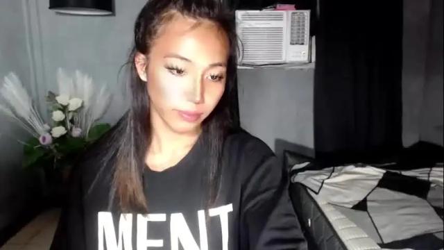 Image 12 of sweetiie_caren Stream on Chaturbate on 1 month ago
