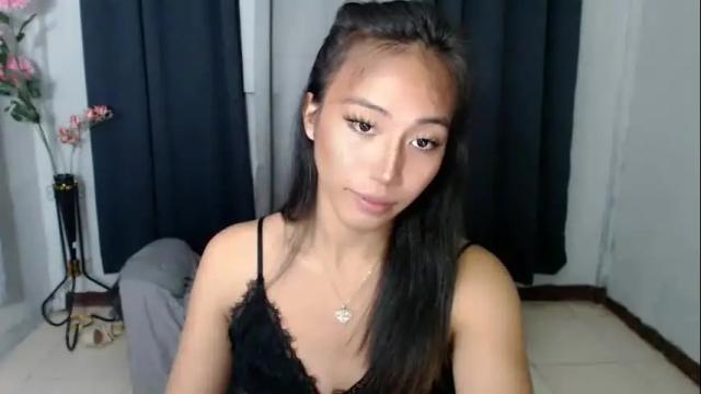 Image 12 of sweetiie_caren Stream on Chaturbate on 1 month ago