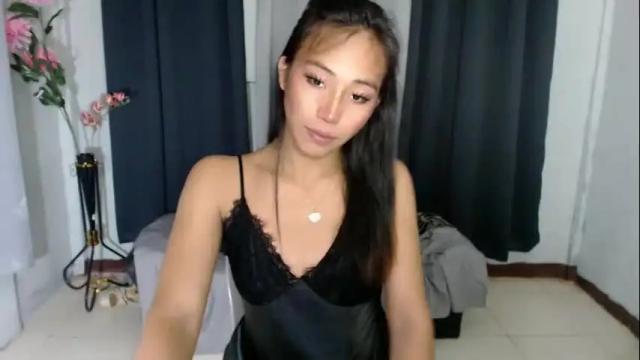 Image 6 of sweetiie_caren Stream on Chaturbate on 1 month ago