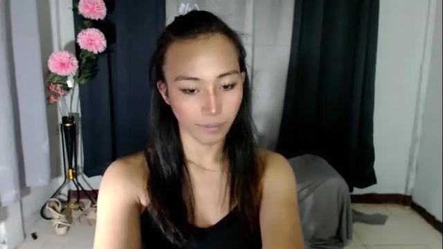 Image 6 of sweetiie_caren Stream on Chaturbate on 1 month ago