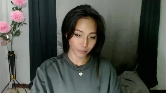 Image 10 of sweetiie_caren Stream on Chaturbate on 1 month ago