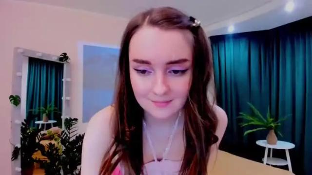 Image 2 of sweetintouch Stream on Chaturbate on 14 months ago