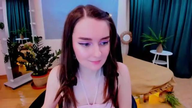 Image 4 of sweetintouch Stream on Chaturbate on 14 months ago