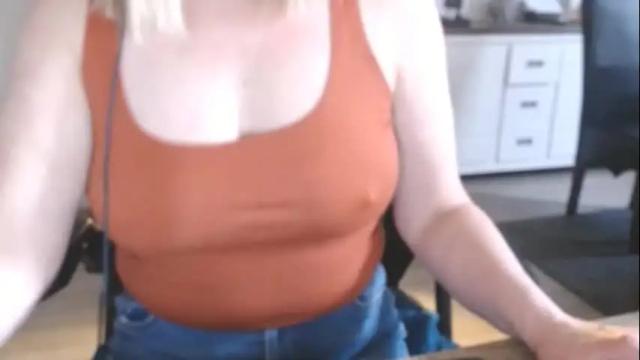 Image 4 of sweetjuice1980 Stream on Chaturbate on 2 months ago
