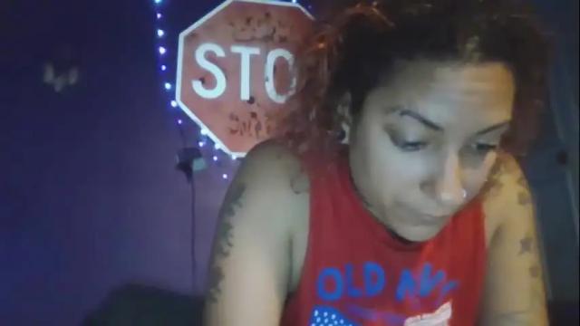 Image 2 of sweetlalacharmz Stream on Chaturbate on 1 month ago