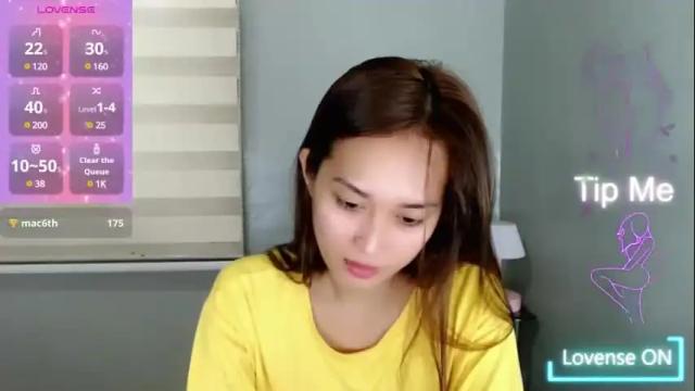 Image 7 of sweetleah_1998 Stream on Chaturbate on 1 month ago