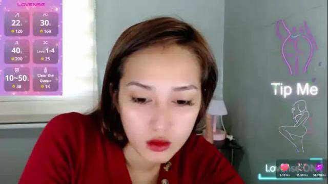 Image 10 of sweetleah_1998 Stream on Chaturbate on 15 days ago