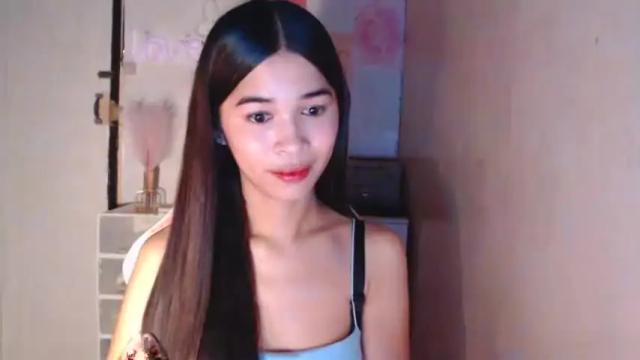 Image 3 of sweetleigh18 Stream on Chaturbate on 12 months ago