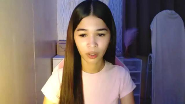 Image 10 of sweetleigh18 Stream on Chaturbate on 13 months ago