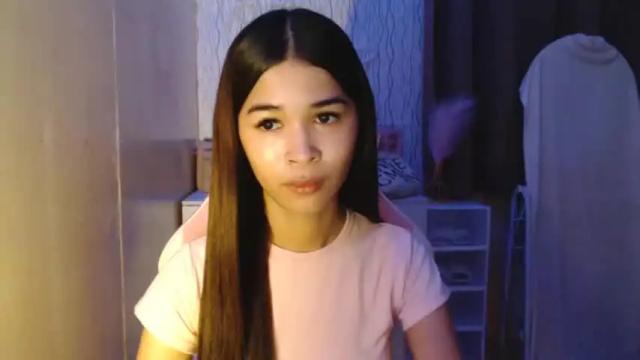 Image 12 of sweetleigh18 Stream on Chaturbate on 13 months ago