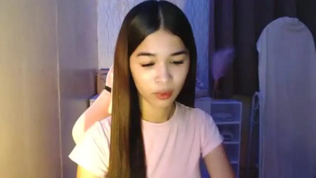 Image 8 of sweetleigh18 Stream on Chaturbate on 13 months ago
