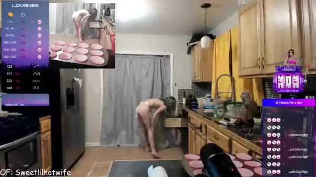 Image 8 of sweetlilraven Stream on Chaturbate on 14 months ago
