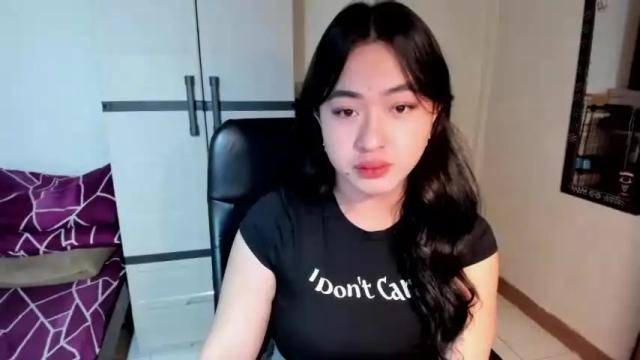 Image 4 of sweetlovepinay04 Stream on Chaturbate on 13 months ago