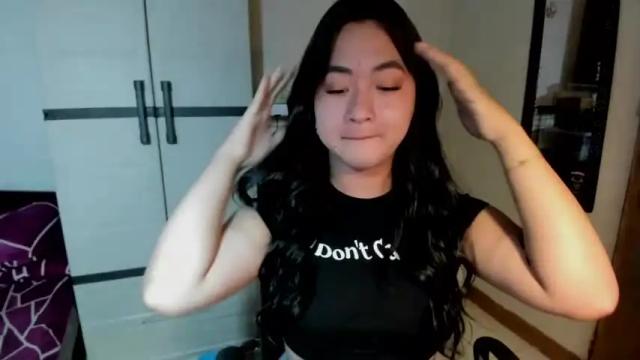 Image 3 of sweetlovepinay04 Stream on Chaturbate on 13 months ago