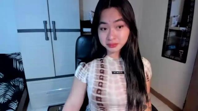 Image 10 of sweetlovepinay04 Stream on Chaturbate on 13 months ago