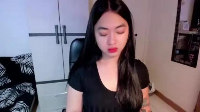 Image 6 of sweetlovepinay04 Stream on Chaturbate on 13 months ago