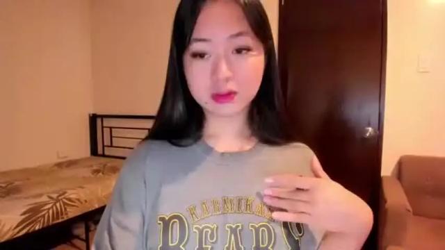 Image 10 of sweetlovepinay04 Stream on Chaturbate on 2 months ago