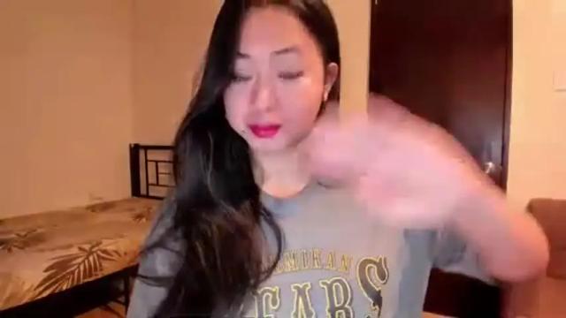 Image 3 of sweetlovepinay04 Stream on Chaturbate on 2 months ago