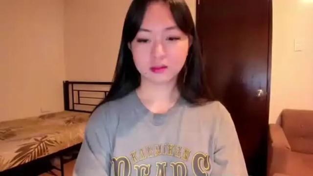 Image 8 of sweetlovepinay04 Stream on Chaturbate on 2 months ago