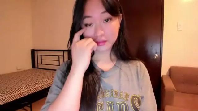Image 11 of sweetlovepinay04 Stream on Chaturbate on 2 months ago