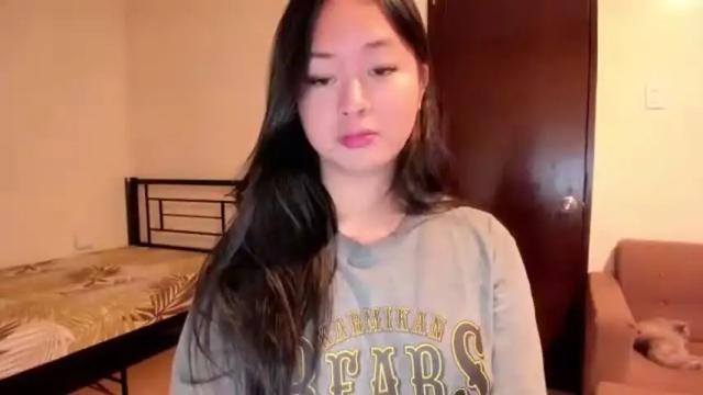 Image 11 of sweetlovepinay04 Stream on Chaturbate on 2 months ago