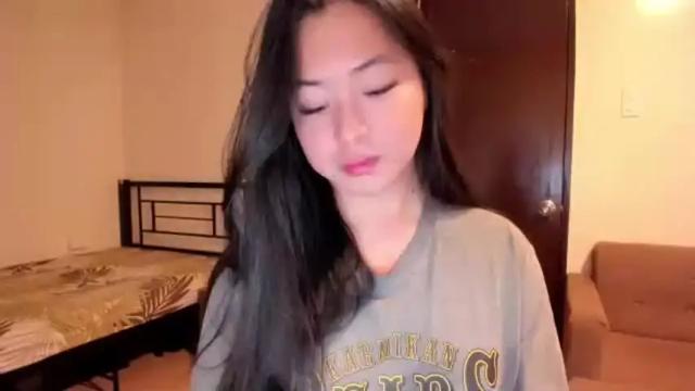 Image 10 of sweetlovepinay04 Stream on Chaturbate on 2 months ago
