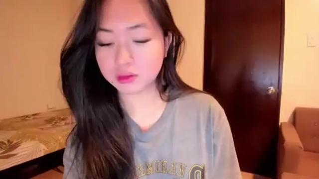 Image 6 of sweetlovepinay04 Stream on Chaturbate on 2 months ago