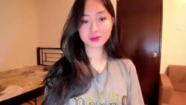 Image 3 of sweetlovepinay04 Stream on Chaturbate on 2 months ago
