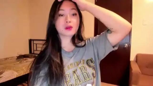 Image 6 of sweetlovepinay04 Stream on Chaturbate on 2 months ago